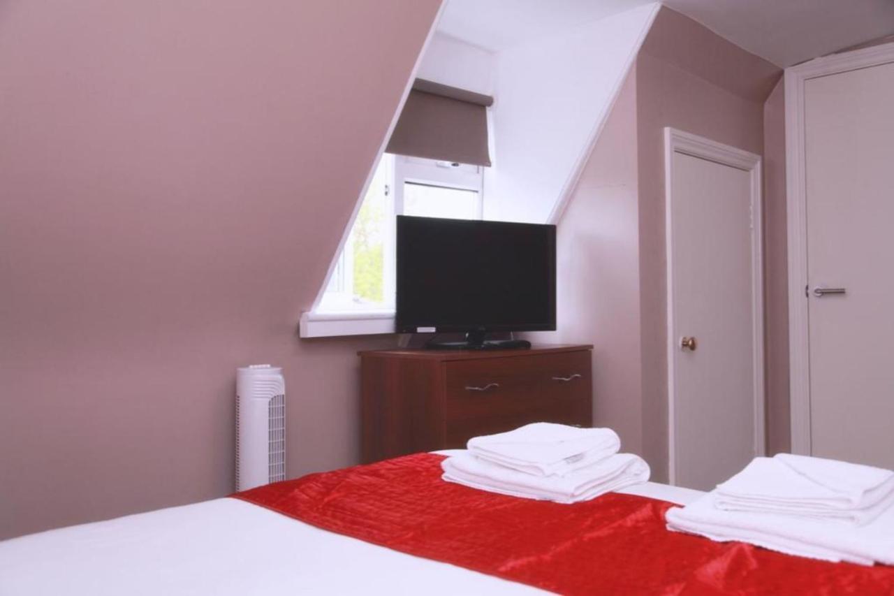 Hampton Court Hotel East Molesey Kültér fotó