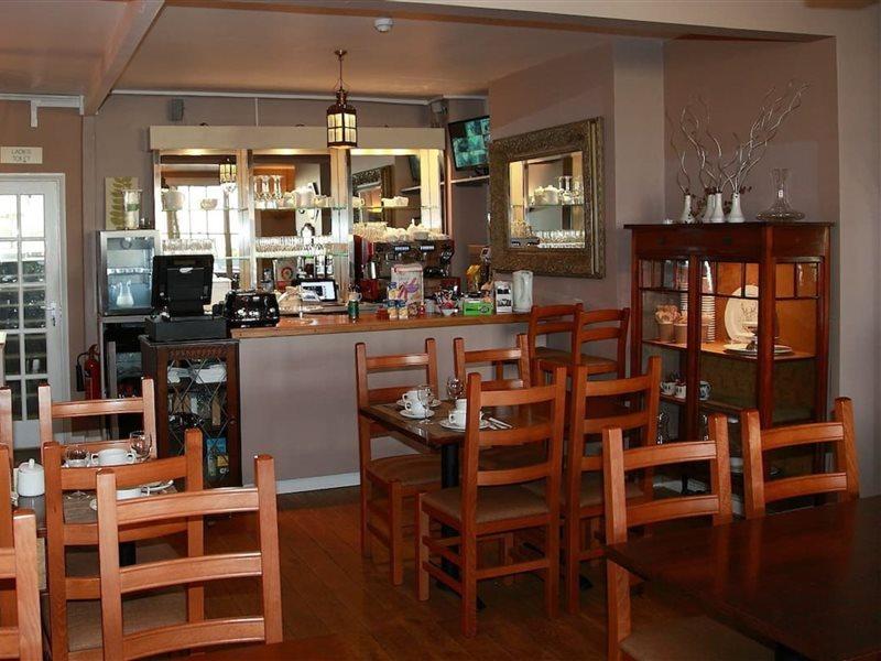 Hampton Court Hotel East Molesey Kültér fotó